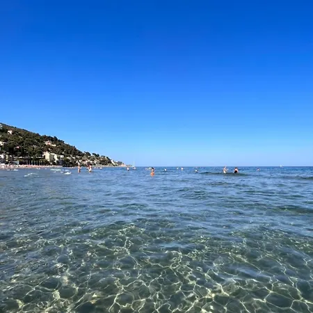 Gandolfo فندق 3*