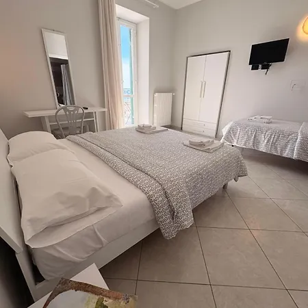 Gandolfo Hotel 3*